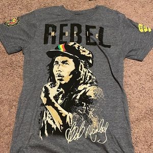 Bob Marley t-shirt- Meduim
